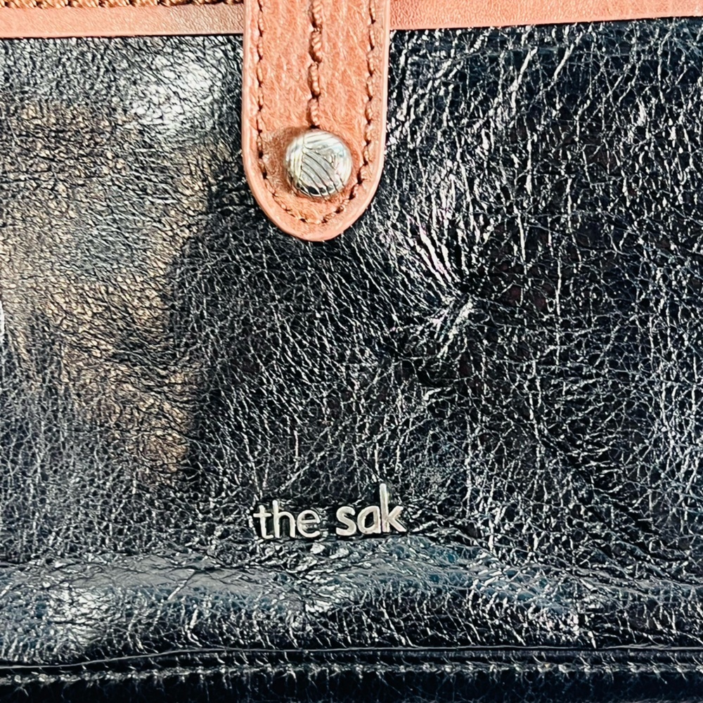 The Sak Black and Tan Crossbody Bag excellent condition - Picture 6 of 8